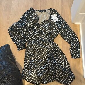 Theory women’s short dress long sleeveve